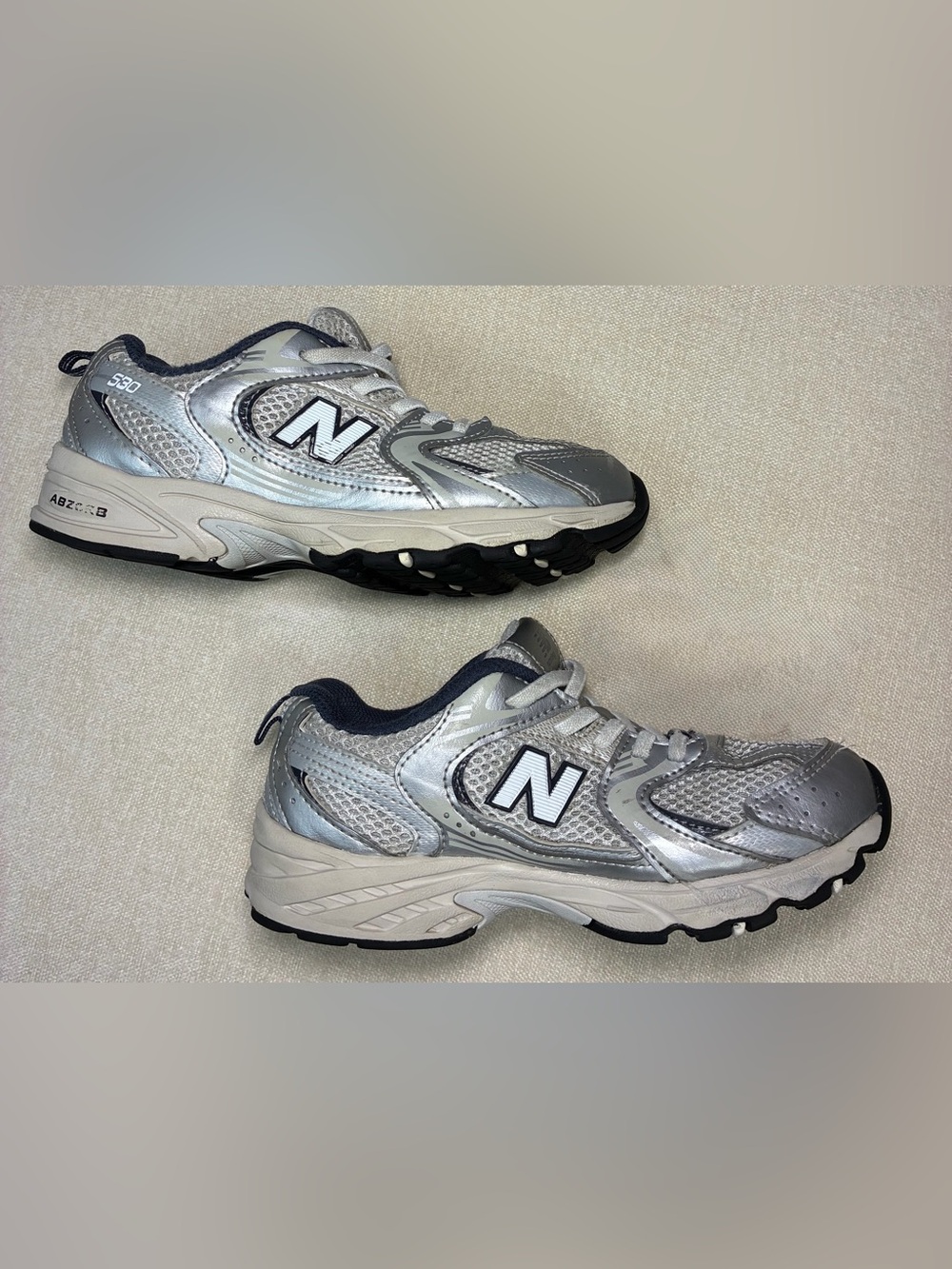 New Balance 530 Silver White Navy Kids Y2K Retro Running Sneakers